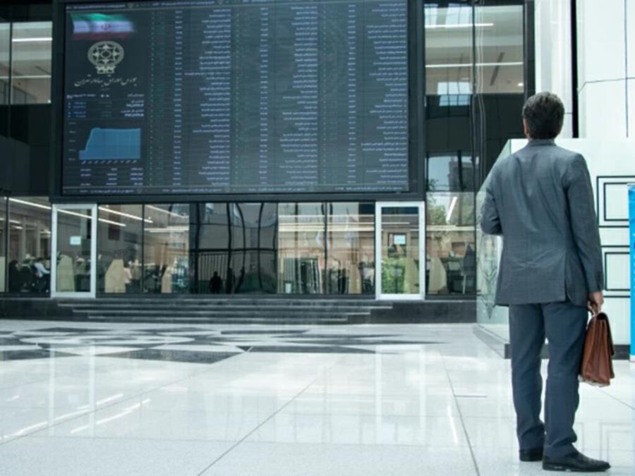 چالش بیم و امید؛ سهامداران در انتظار زورآزمایی شاخص کل با سقف تاریخی
